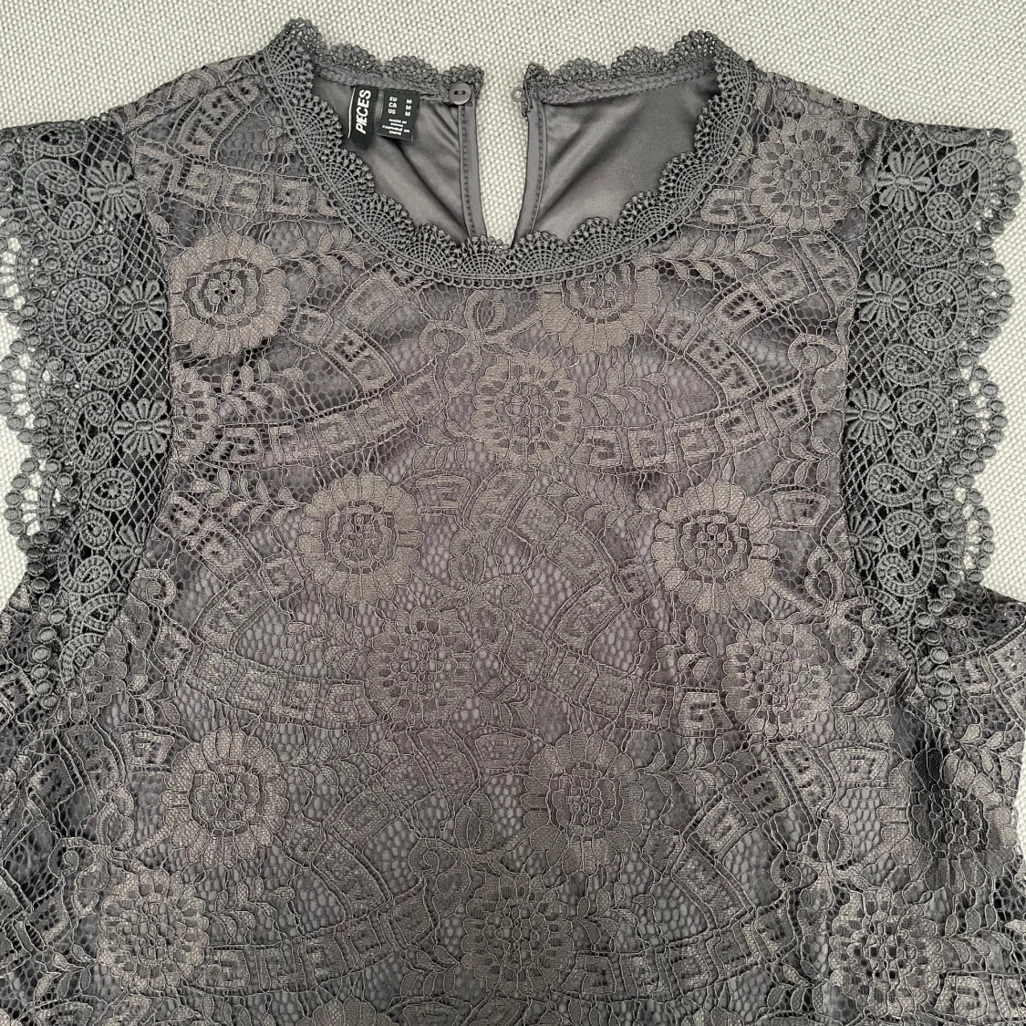 Spets topp utan ärmar🤍 - 91