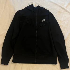 Nike kofta  - Nike kofta storlek M