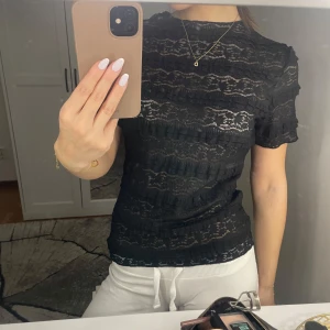 Svart spetsblus - Söt spets topp