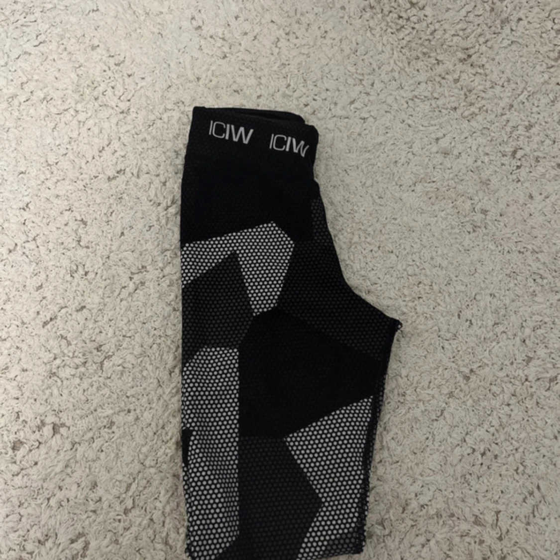 Svarta och grå leggings från ICW - 90