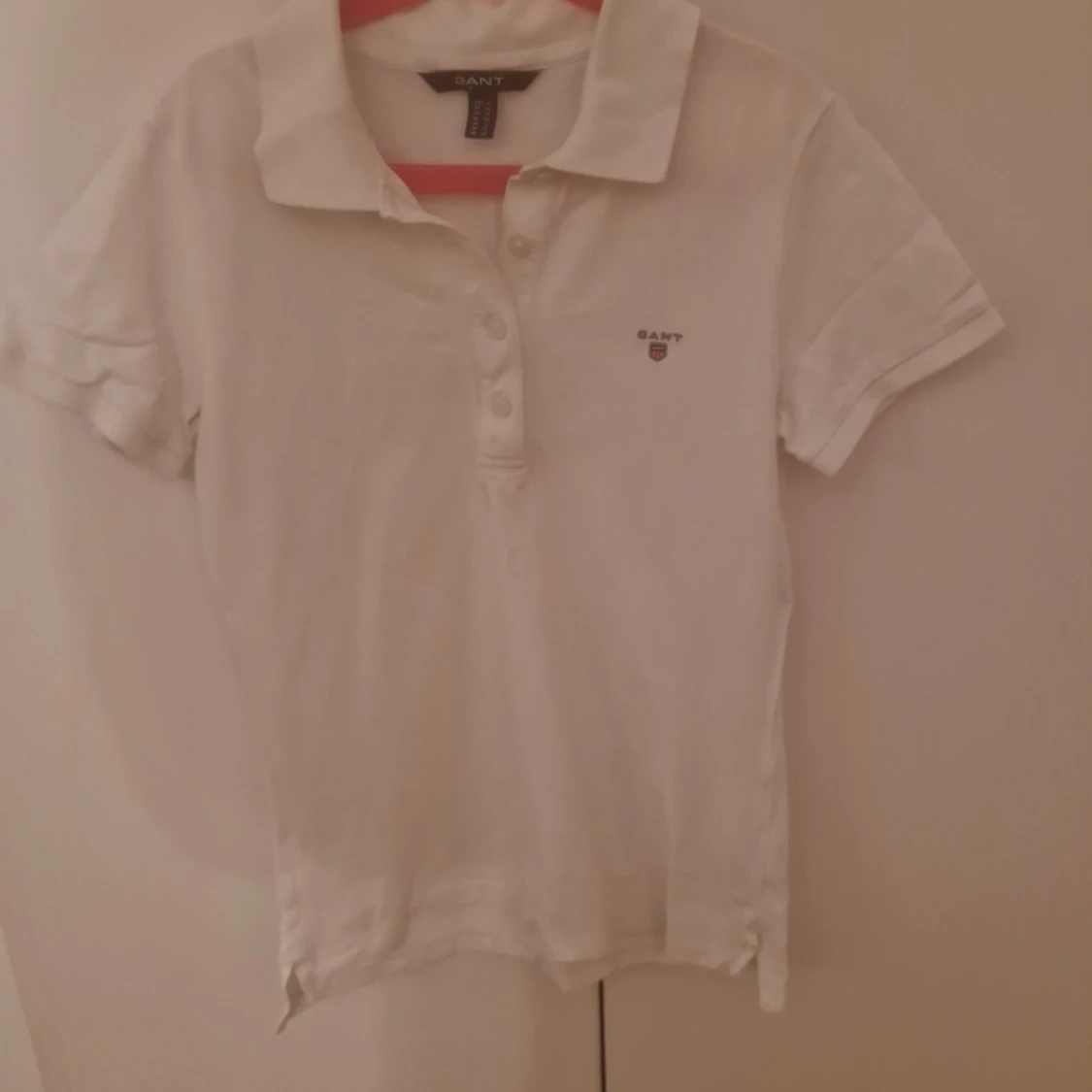 Vit pikétröja från Gant