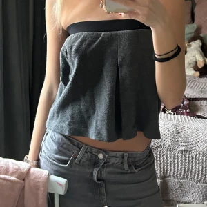 Bandeau topp/off shoulder - Super söt offshoulder topp