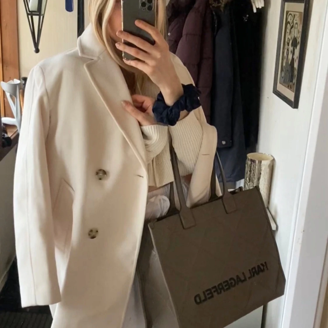 Crémevit lång kappa - 91