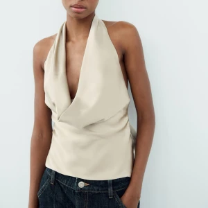 Topp från zara - Helt ny endast testad