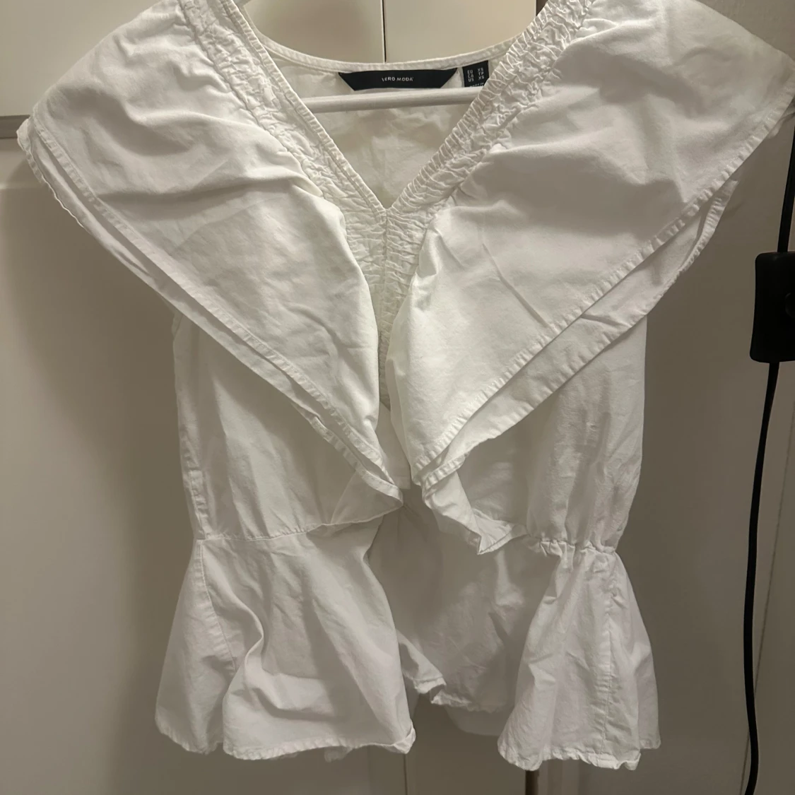 Vit blus från Vero Moda  - 1