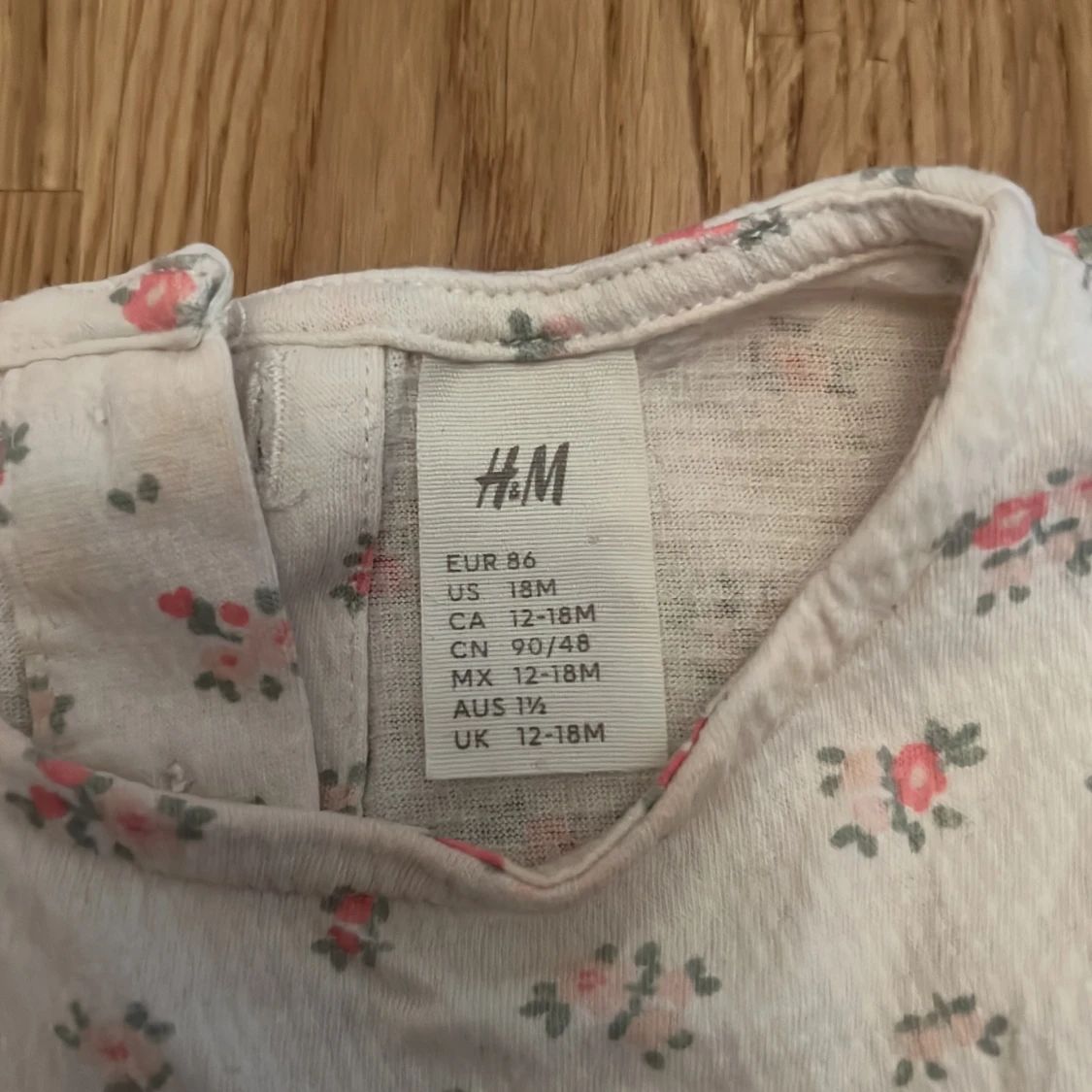 Blommig klänning från H&M - 91