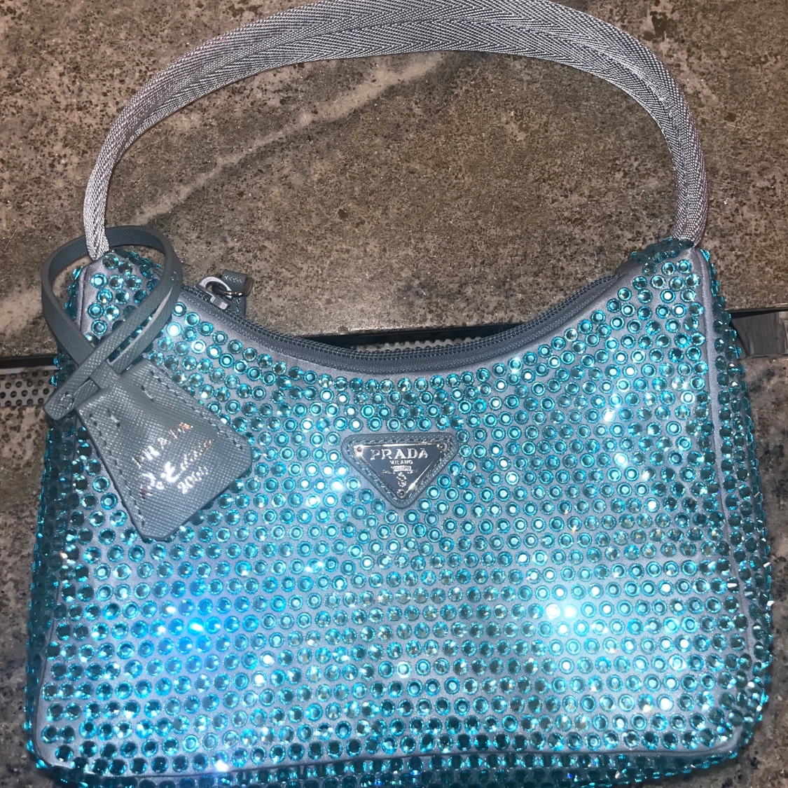 Re-edition Crystal Bag Kristall väska 🩵 - 90