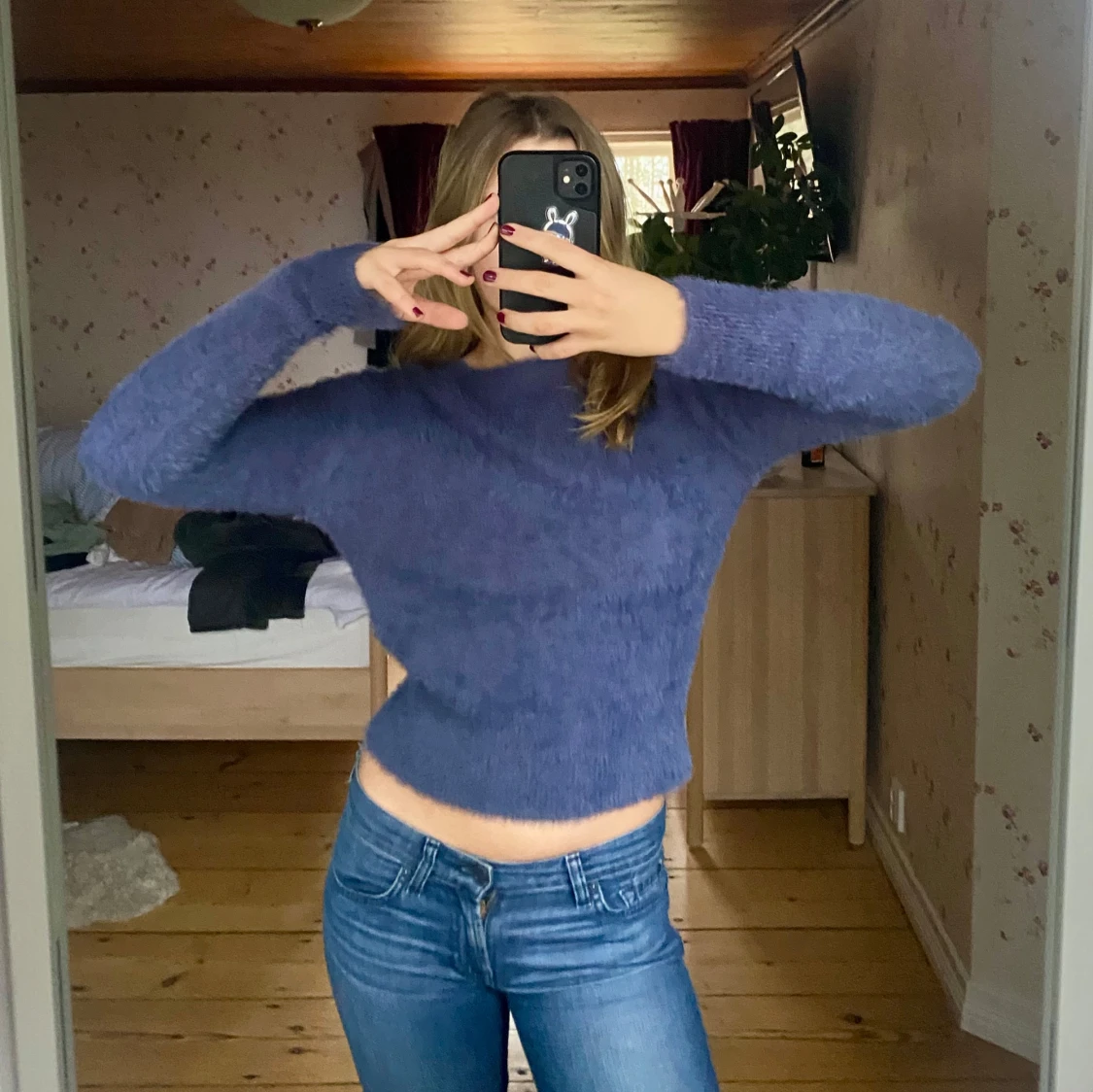 Stickad lurvig tröja