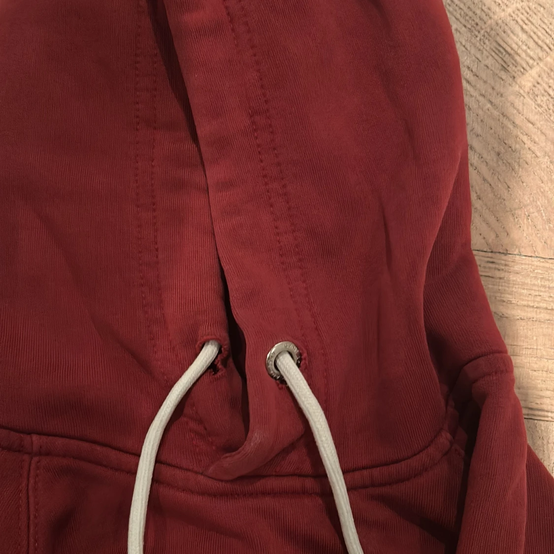 Röd hoodie från Gant - 91