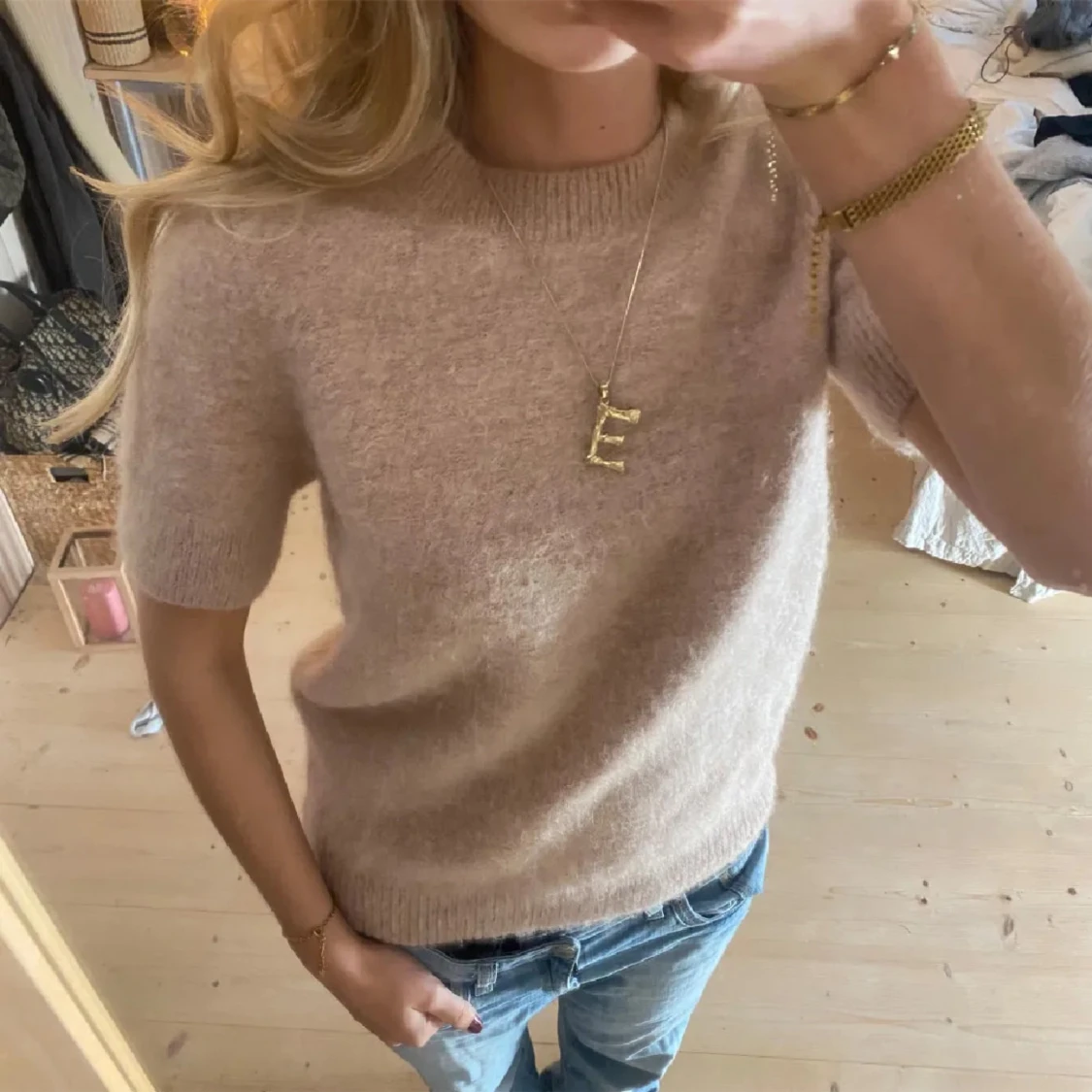 Kortärmad stickad tröja  - 1