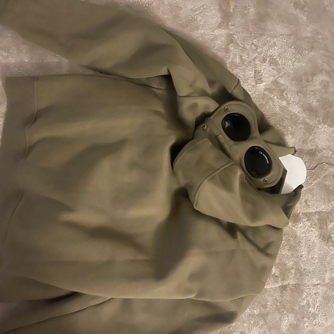 Olivgrön hoodie från C.P. Company - 90