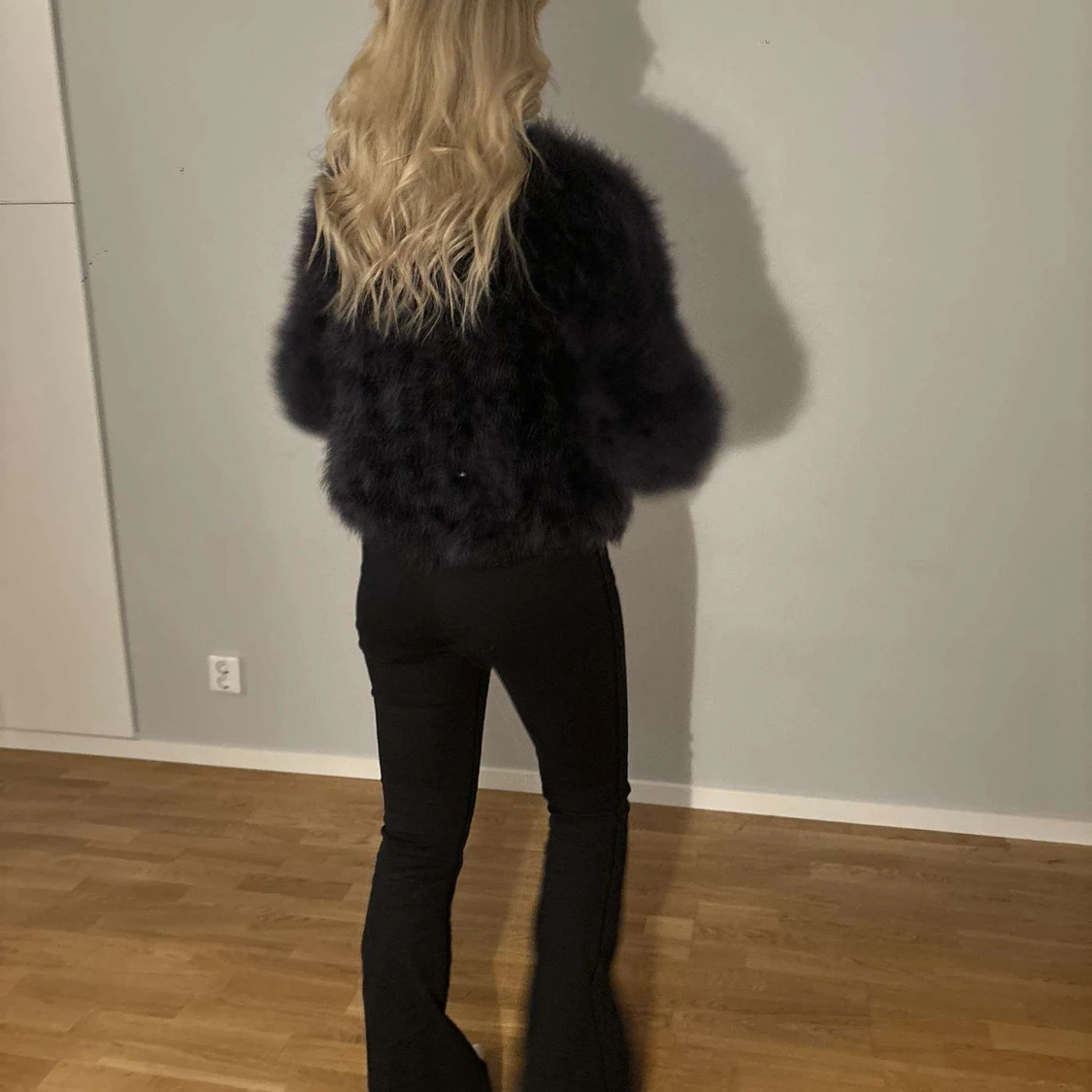 Svart pälsjacka - 90