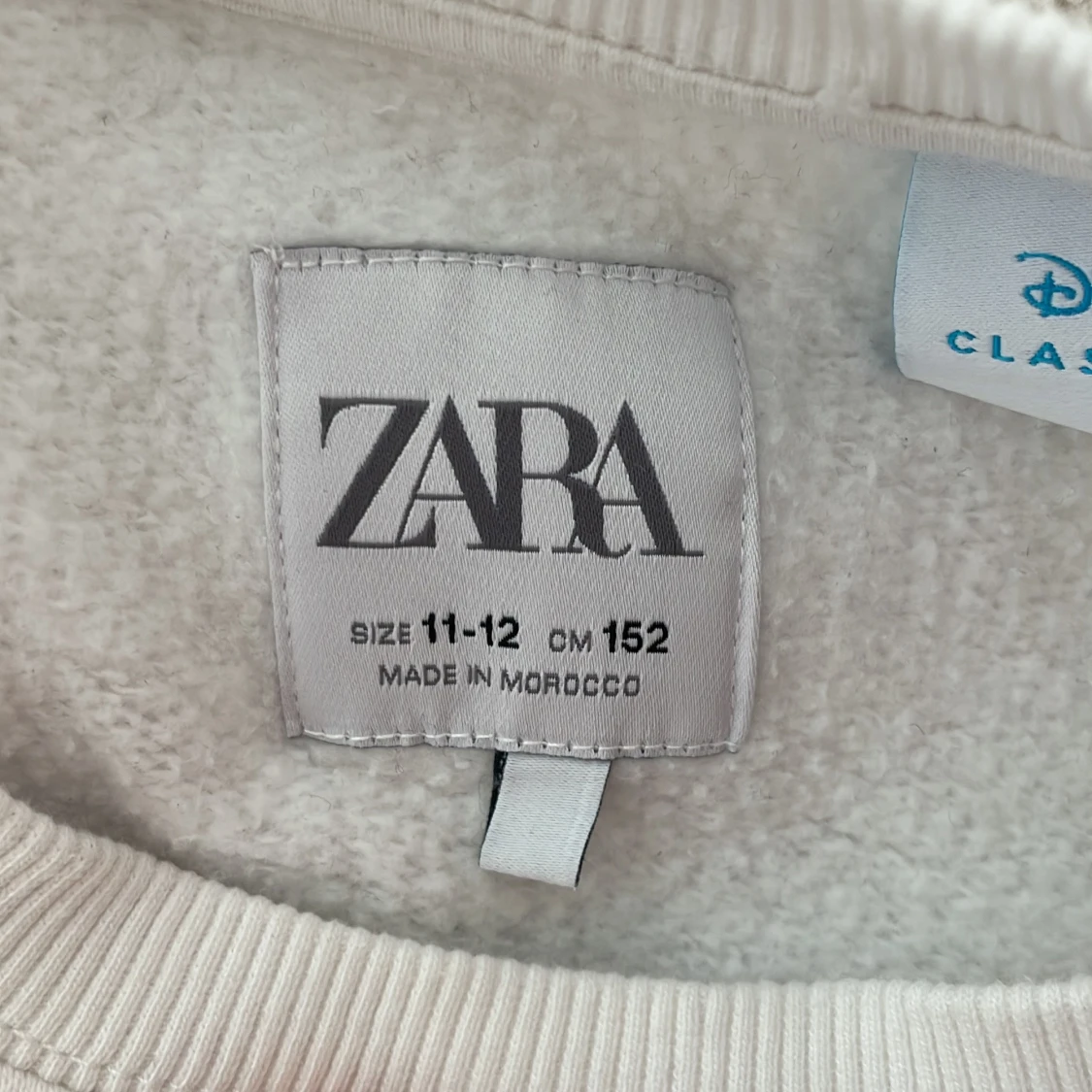 Vit tröja med Stitch från Zara - 91