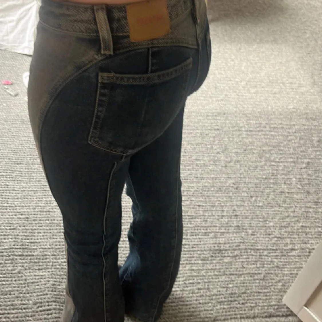 Blå weekday jeans  - 1