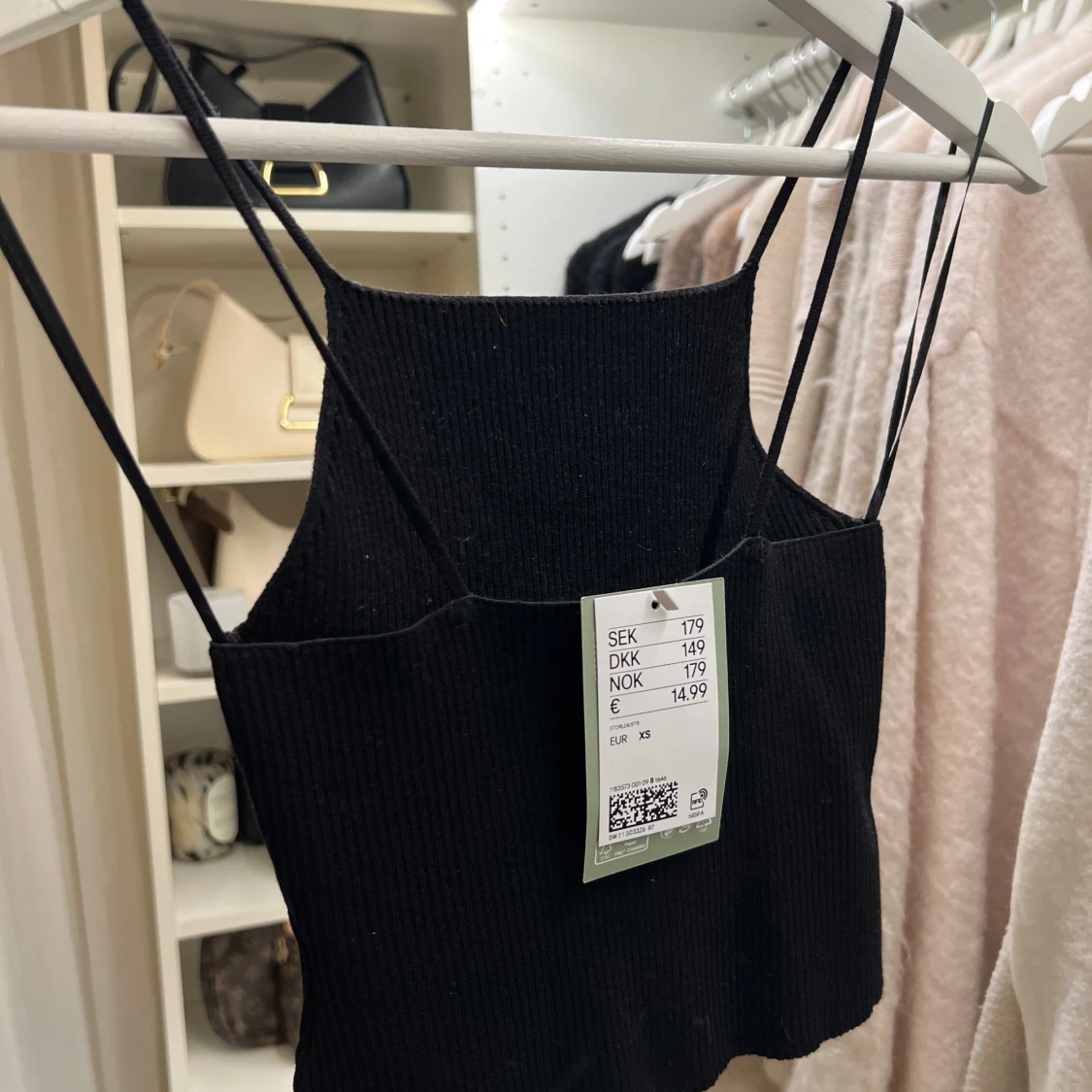 Svart ribbad linnetopp - 1