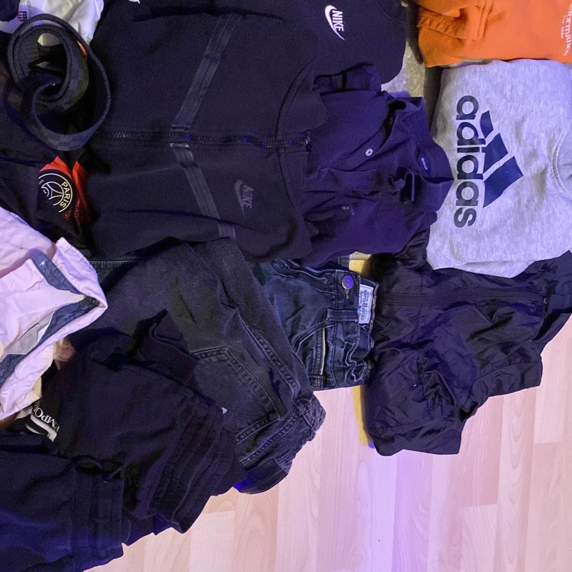 Tröjor och byxor - 2