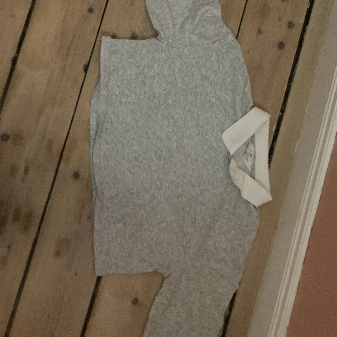 Grå tröja med krage från H&M - 1