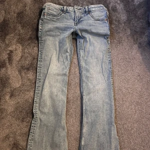 Lowwaist jeans - Endast använda en gång! 