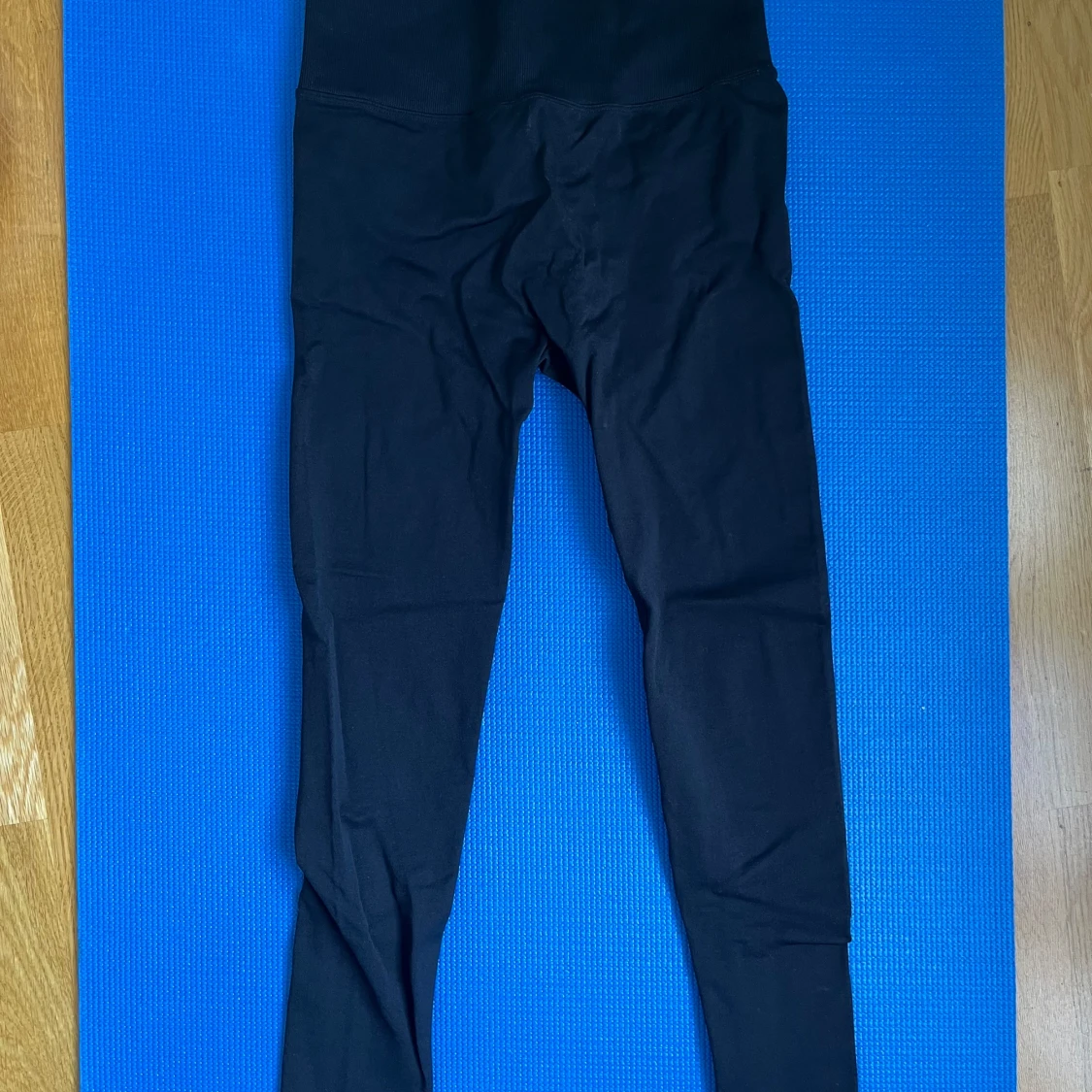 Svarta Leggings - 92