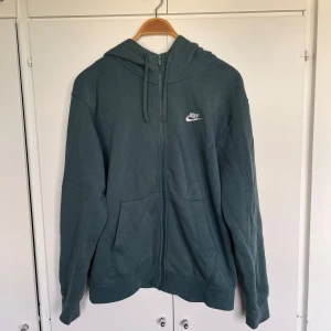 Nike Tech  - Använd fåtal gånger 