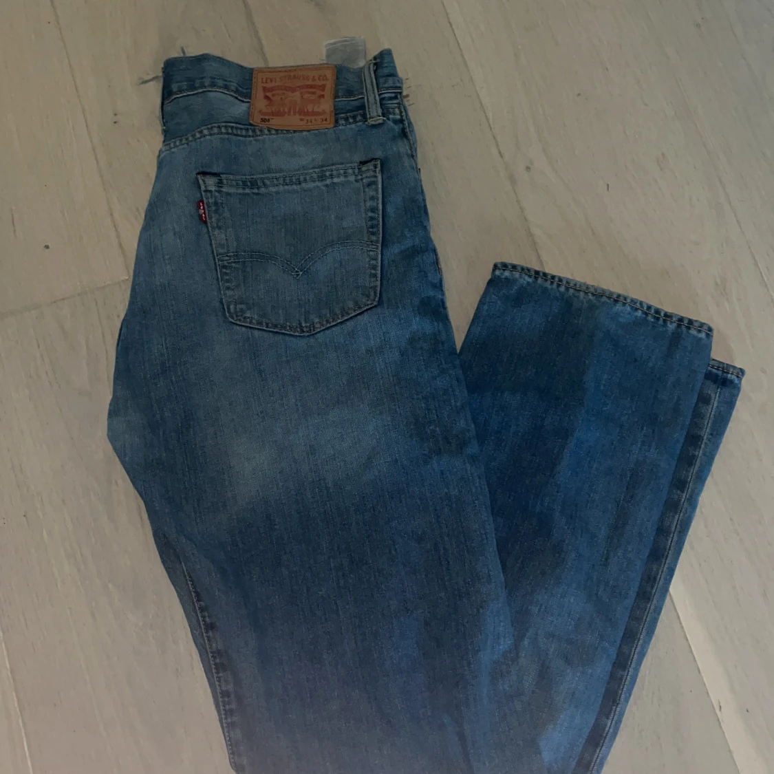 Levis 504