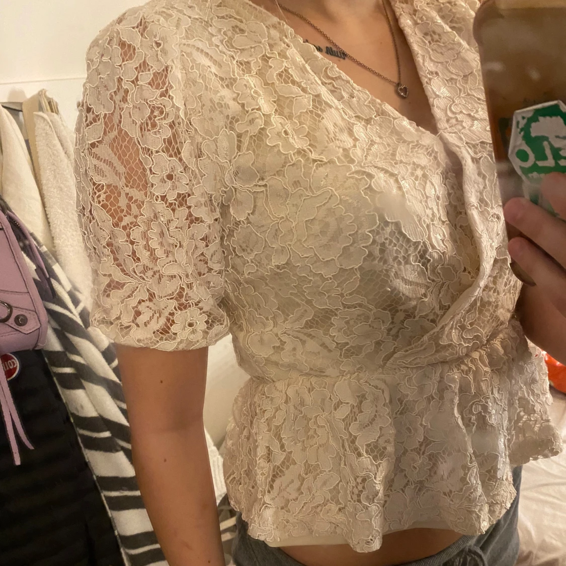 Beige spetsblus - 91