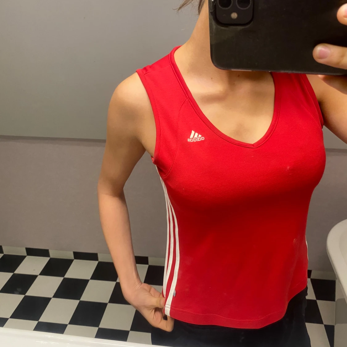 Rött adidas linne - 91