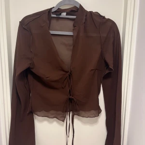 Kofta - Säljer en kofta från hm 