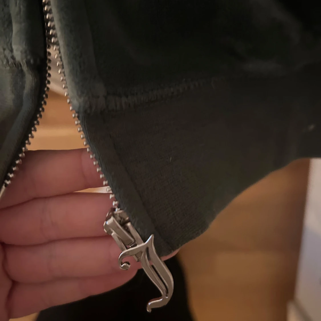 Grön hoodie från Juicy Couture - 91