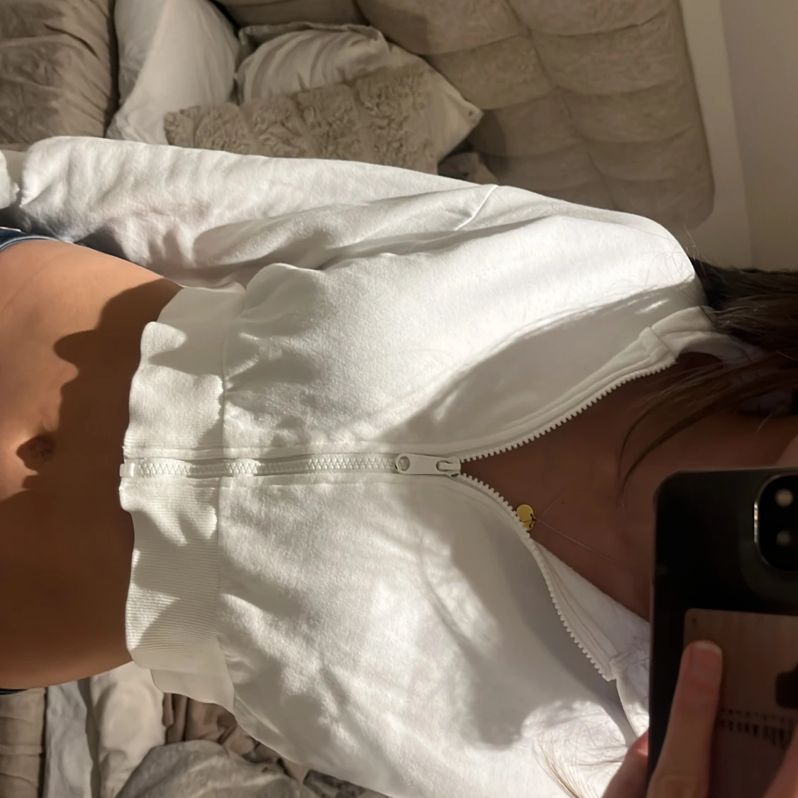 Vit croppad hoodie - 91