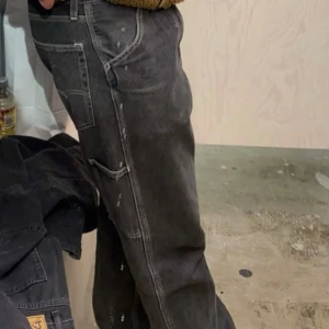 Levis carpenter - Levis carpenter skick:10/10 använda fåtal gånger storlek: 32/32