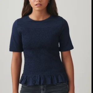 Smock tshirt - Stolek 170 från Gina 