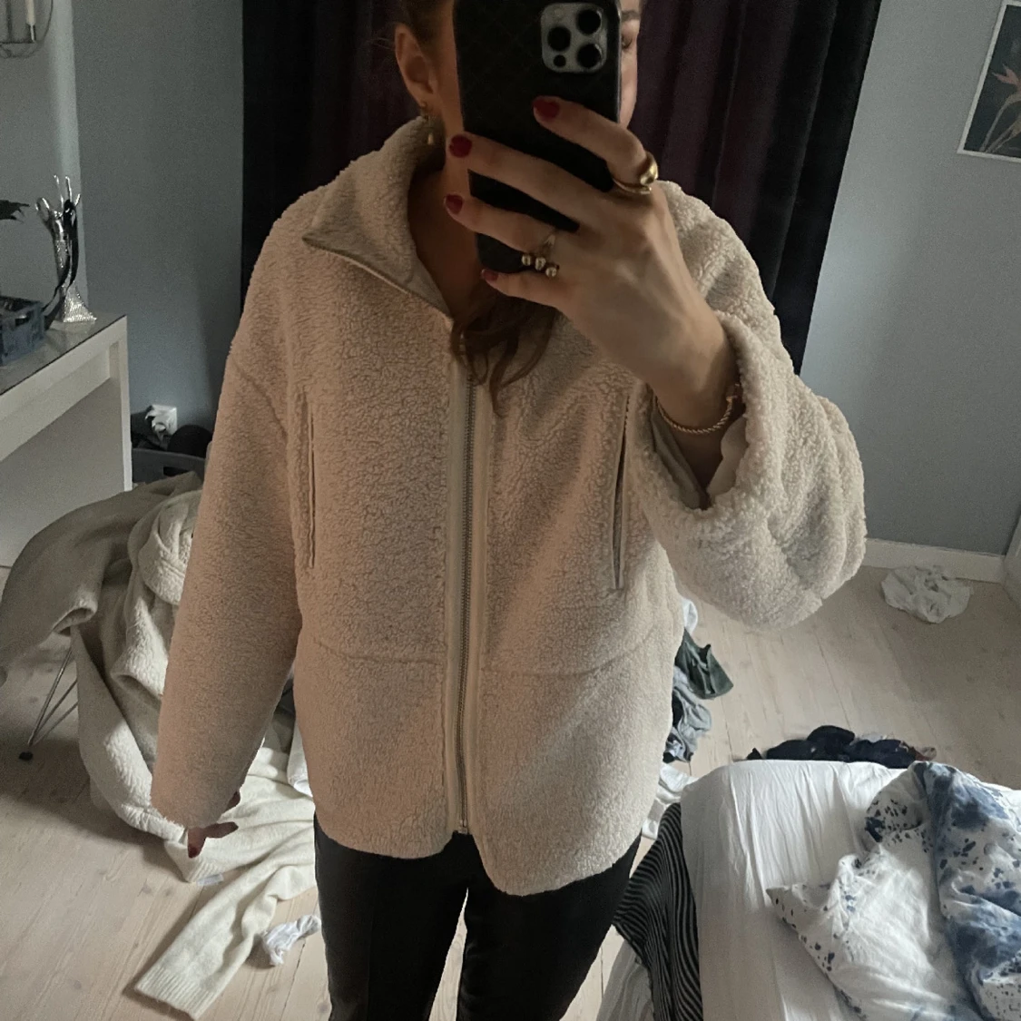 Beige teddyjacka från H&M  - 93