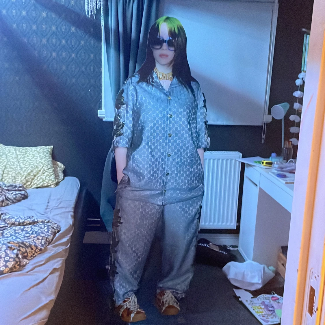Lifesize Billie Eilish  - 75
