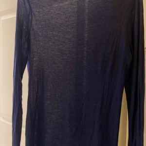 Helt ny Intimissimi  - Hej, säljer denna Intimissimi tröjan som är ny utan prislapp, inga som helst defekter inga fläckar, inga lösa trådar och inga hål.❤️❤️