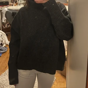 Stickad tröja - Superfin stickad tröja till hösten😍 med polo ish