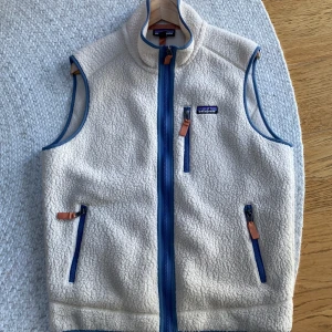 Patagonia Väst - Säjer denna Patagonia väst, inga deflekter. Använd 1 gång 