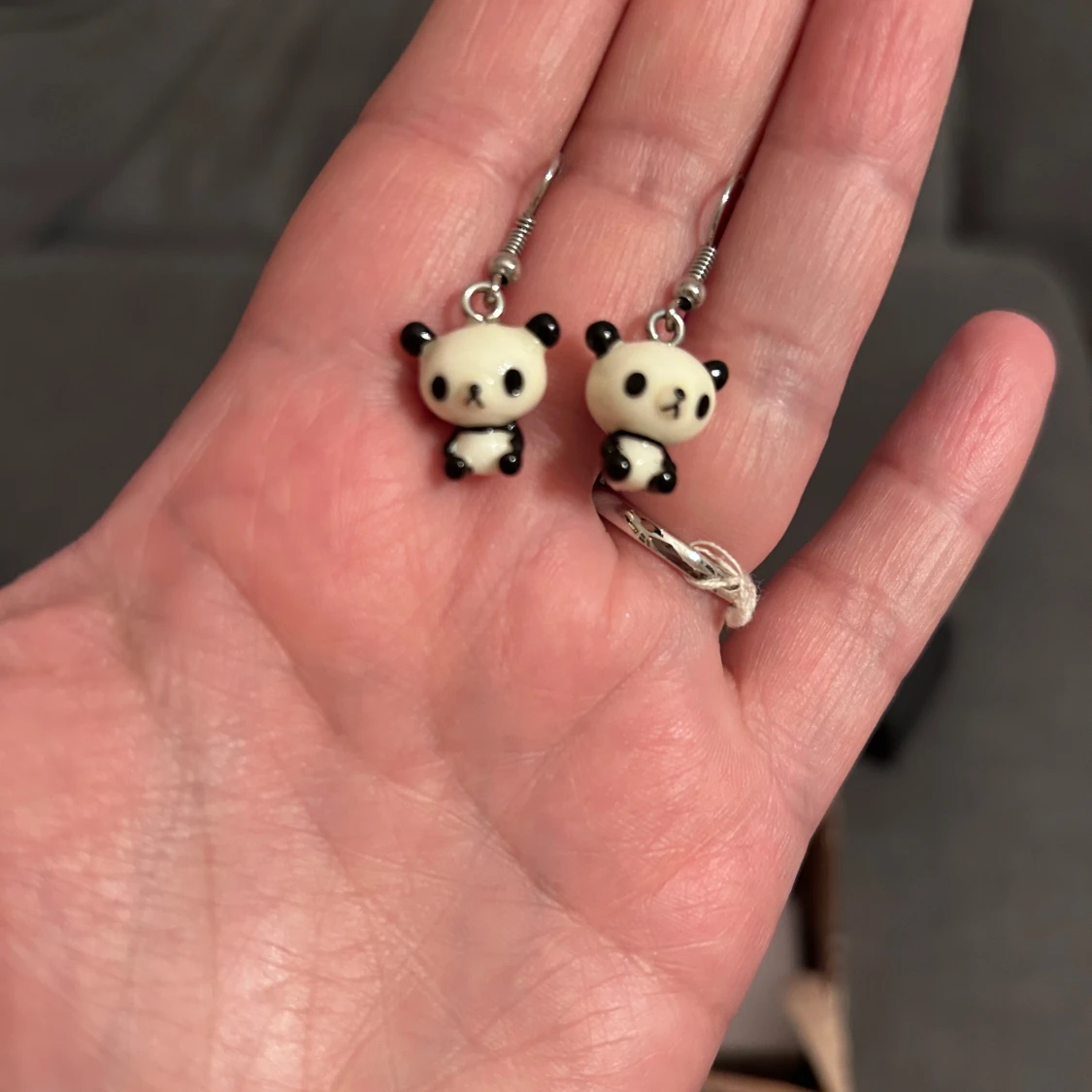 Söta pandaörhängen