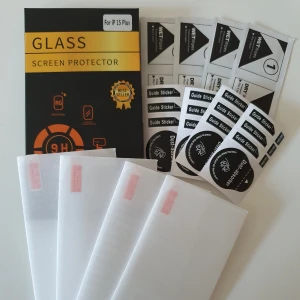 4st skyddsglas som passar till iP 15 Plus - 4st helt nya screening protector som passar till iPhone 15 Plus