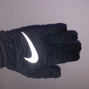 Nike handskar  - Nike svarta handskar 