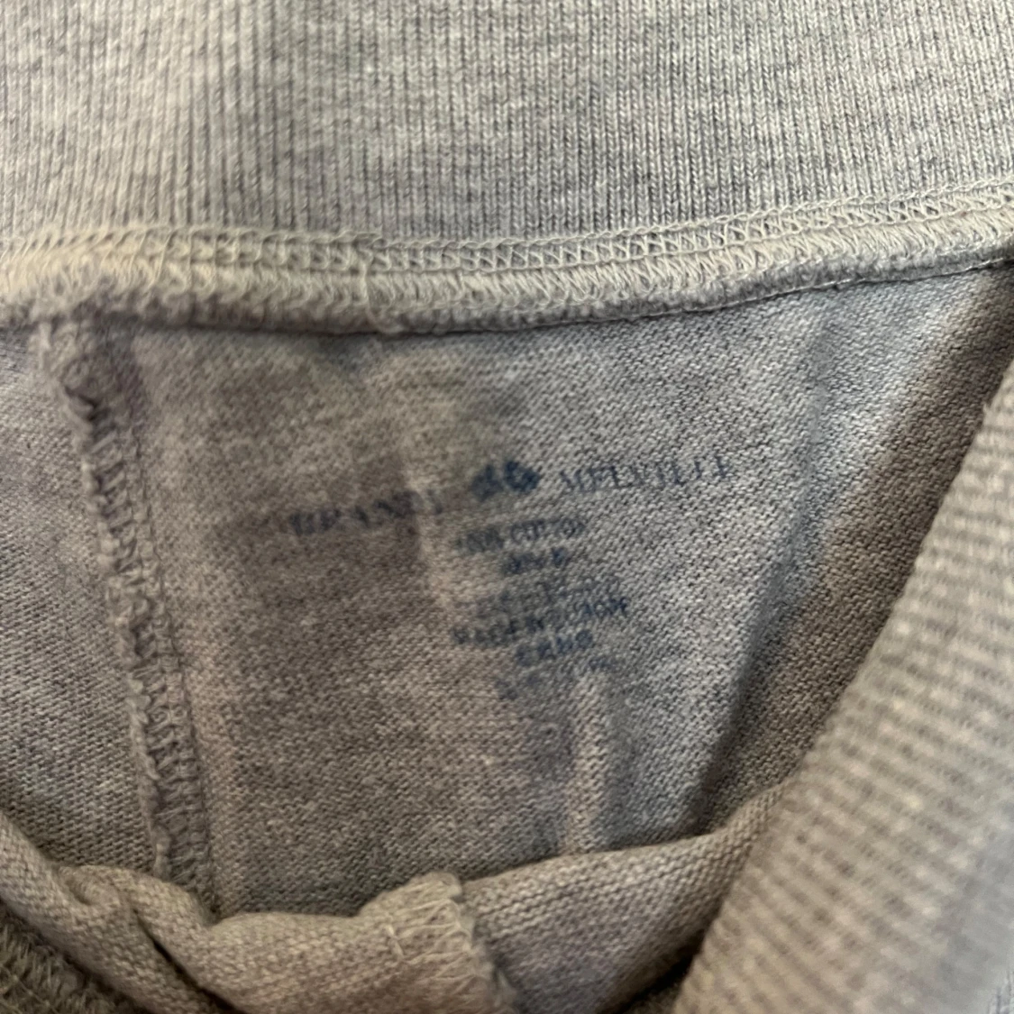 Lågmidjade grå mjukisbyxor från Brandy Melville - 2