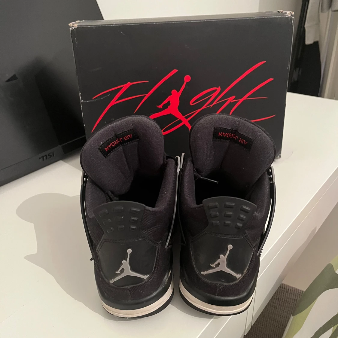 Jordan 4 black canvas - 2