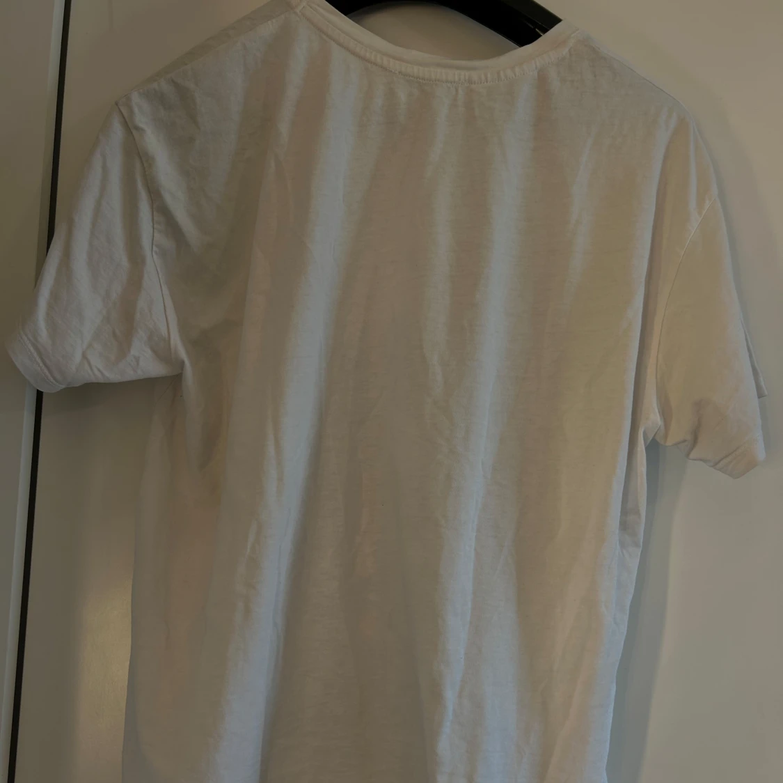 Vit t-shirt med tryck - 1