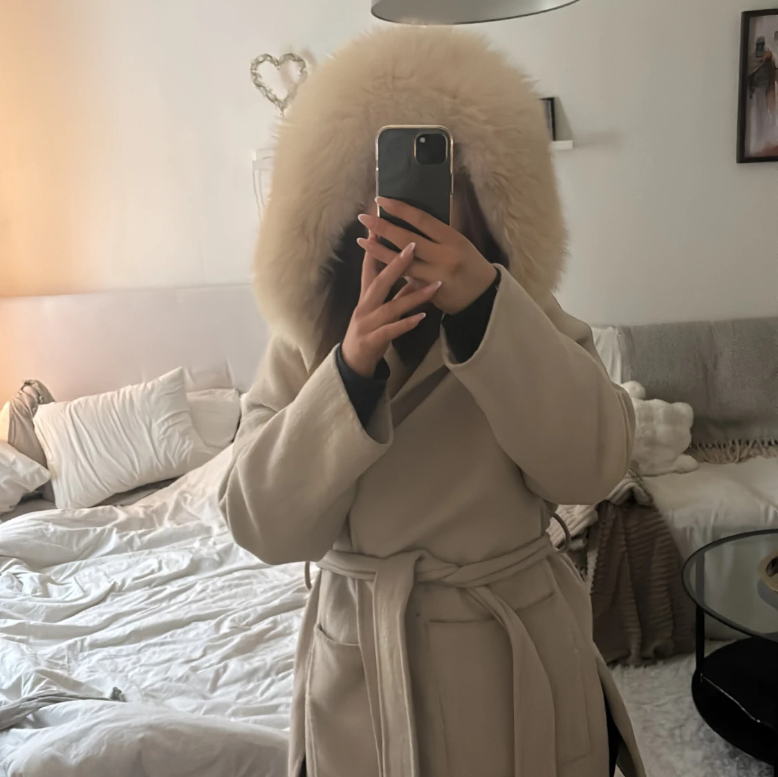 Beige kappa med päls - 1
