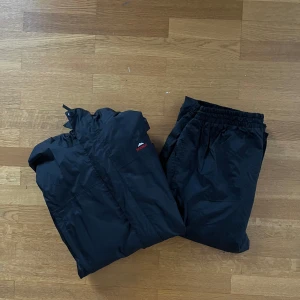 Regnställ från McKinley - Regnställ från McKinley, fint skick.