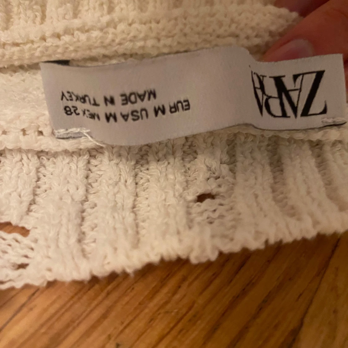 Vit stickad tröja från Zara - 90