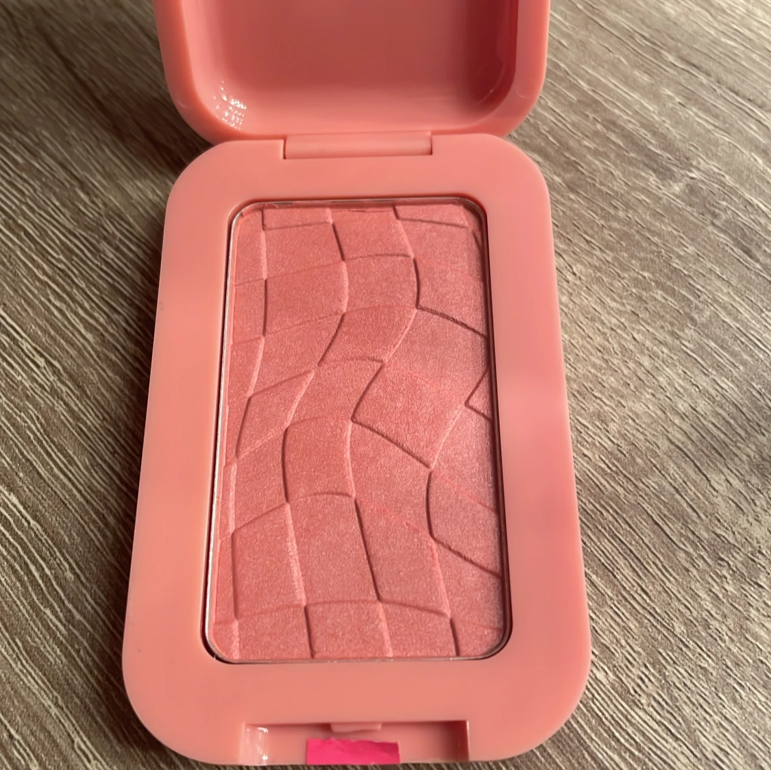 Buttermelt Blush från NYX Professional Makeup - 91