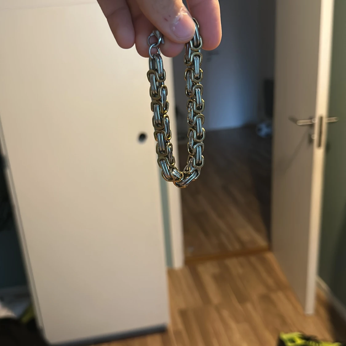 Set med halsband och armband i metall - 91