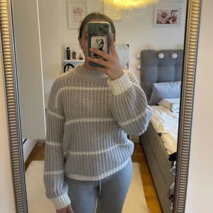 Stickad tröja - Kommer inte till användning