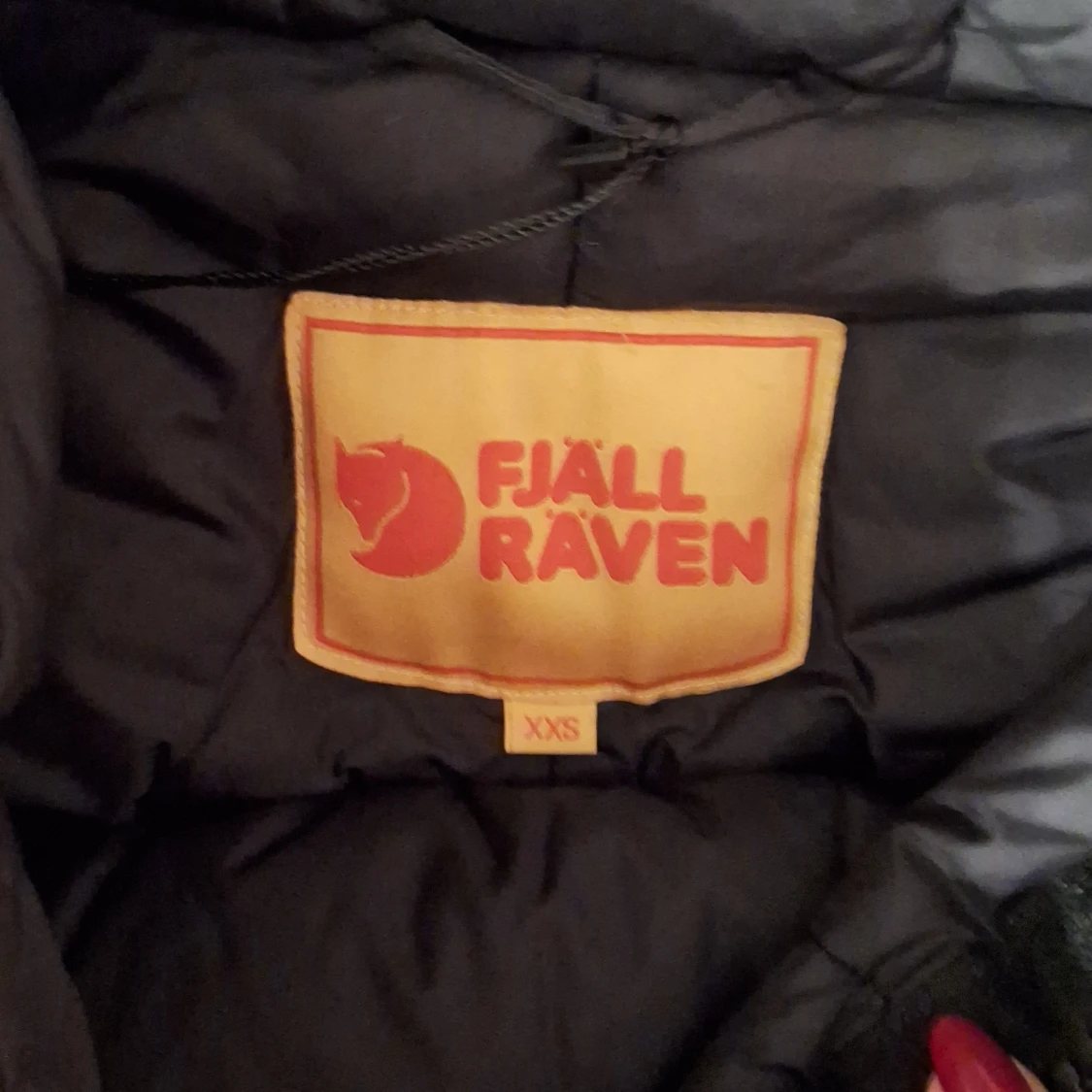 Svart dunjacka från Fjällräven - 91